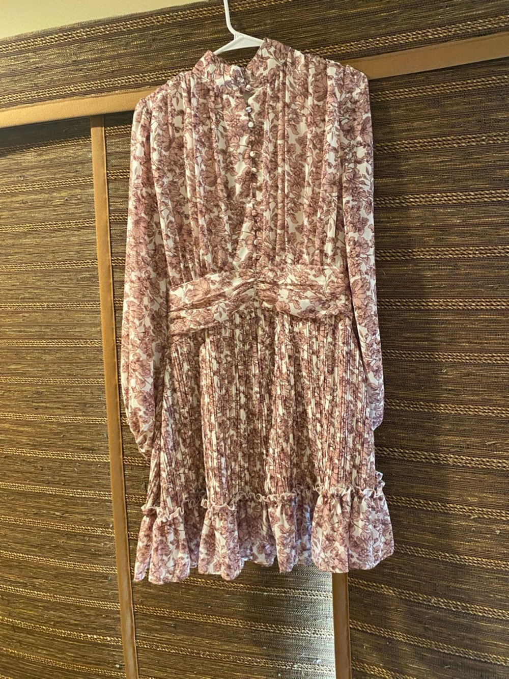 Ivy City Co Pink and White Floral Long-Sleeve Pleated Dress